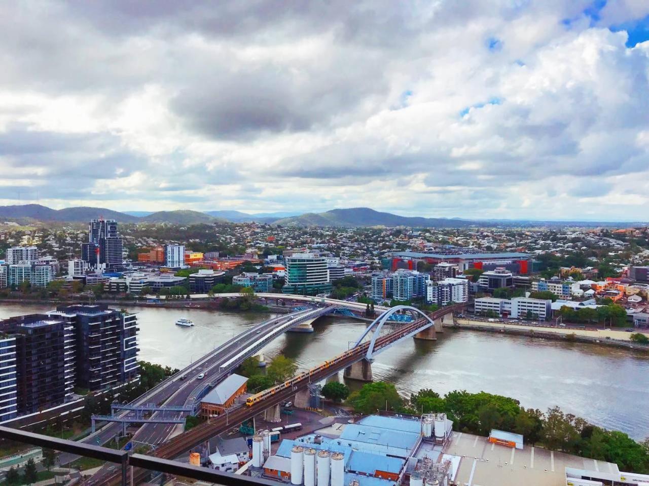 South Bank River And City View Apartment Brisbane Exterior photo