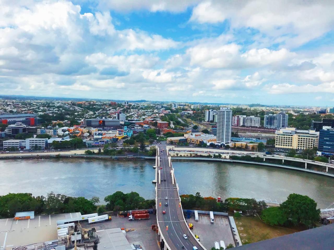 South Bank River And City View Apartment Brisbane Exterior photo